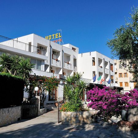 Hotel Apeneste Матината Екстериор снимка