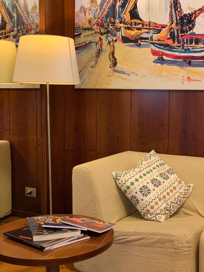 Hotel Apeneste Матината Екстериор снимка