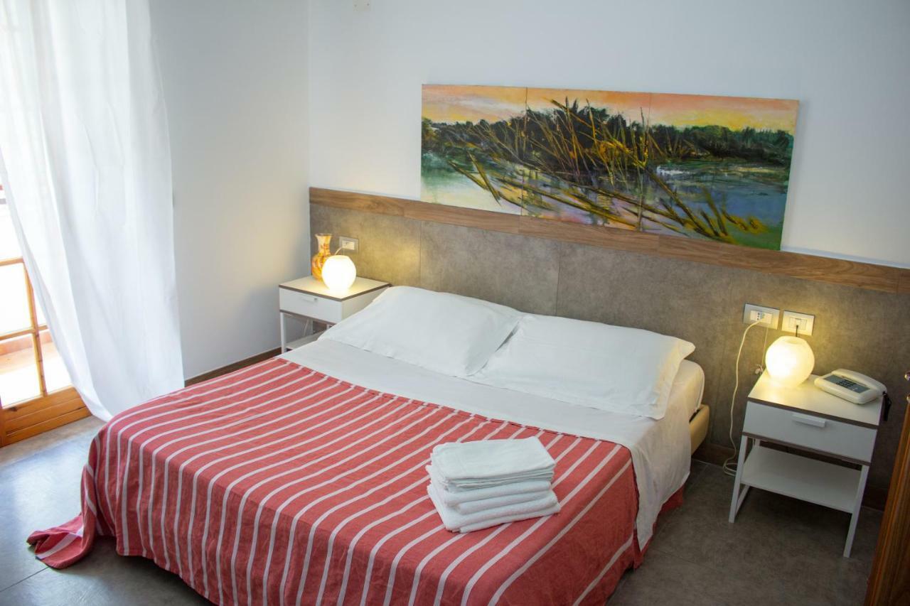 Hotel Apeneste Матината Екстериор снимка
