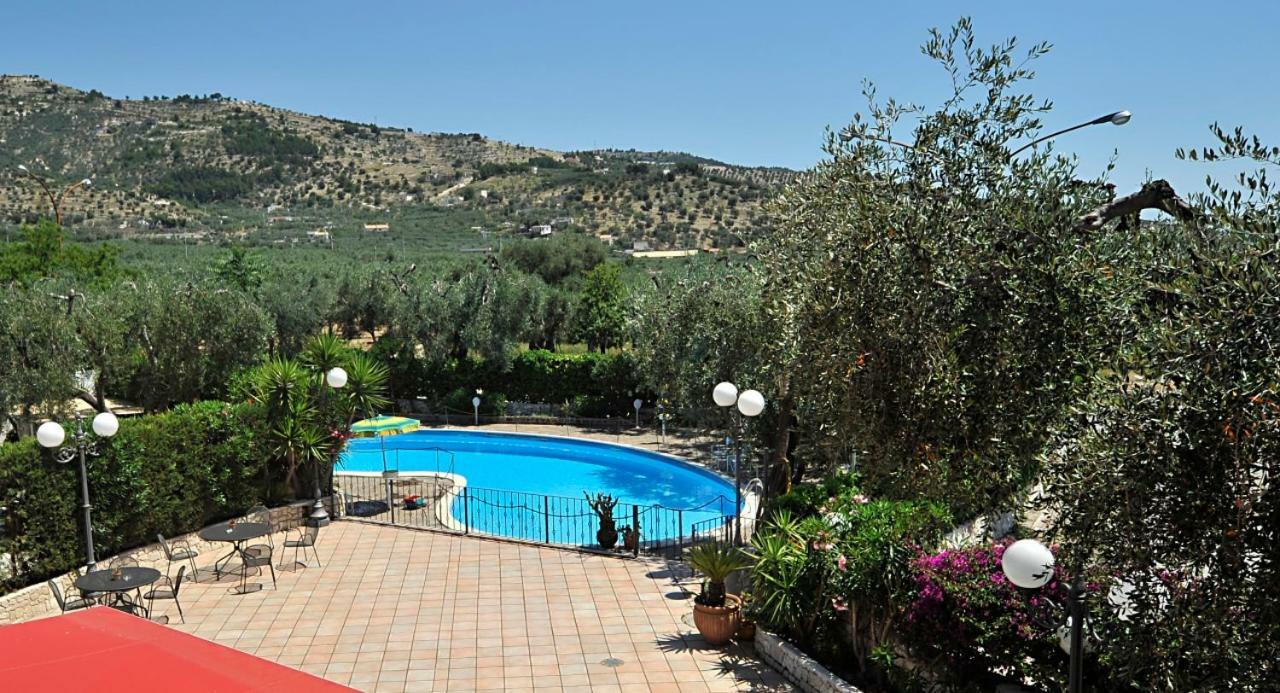 Hotel Apeneste Матината Екстериор снимка