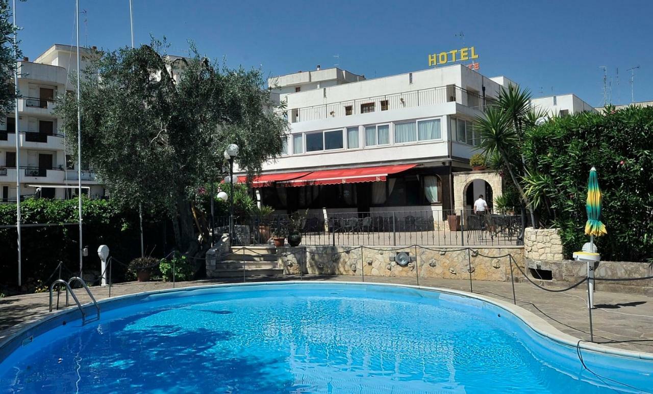Hotel Apeneste Матината Екстериор снимка